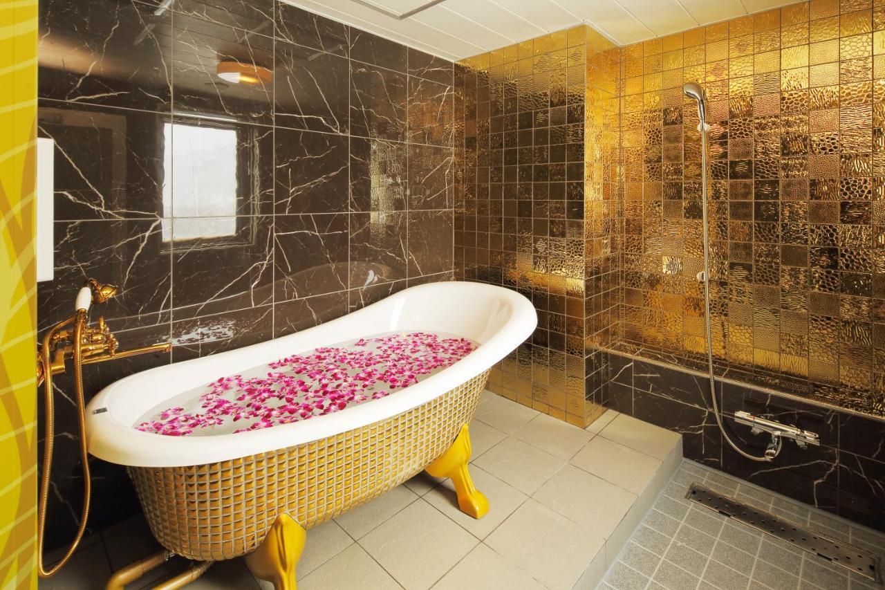 Atlantis (adults Only) Hotel 2*