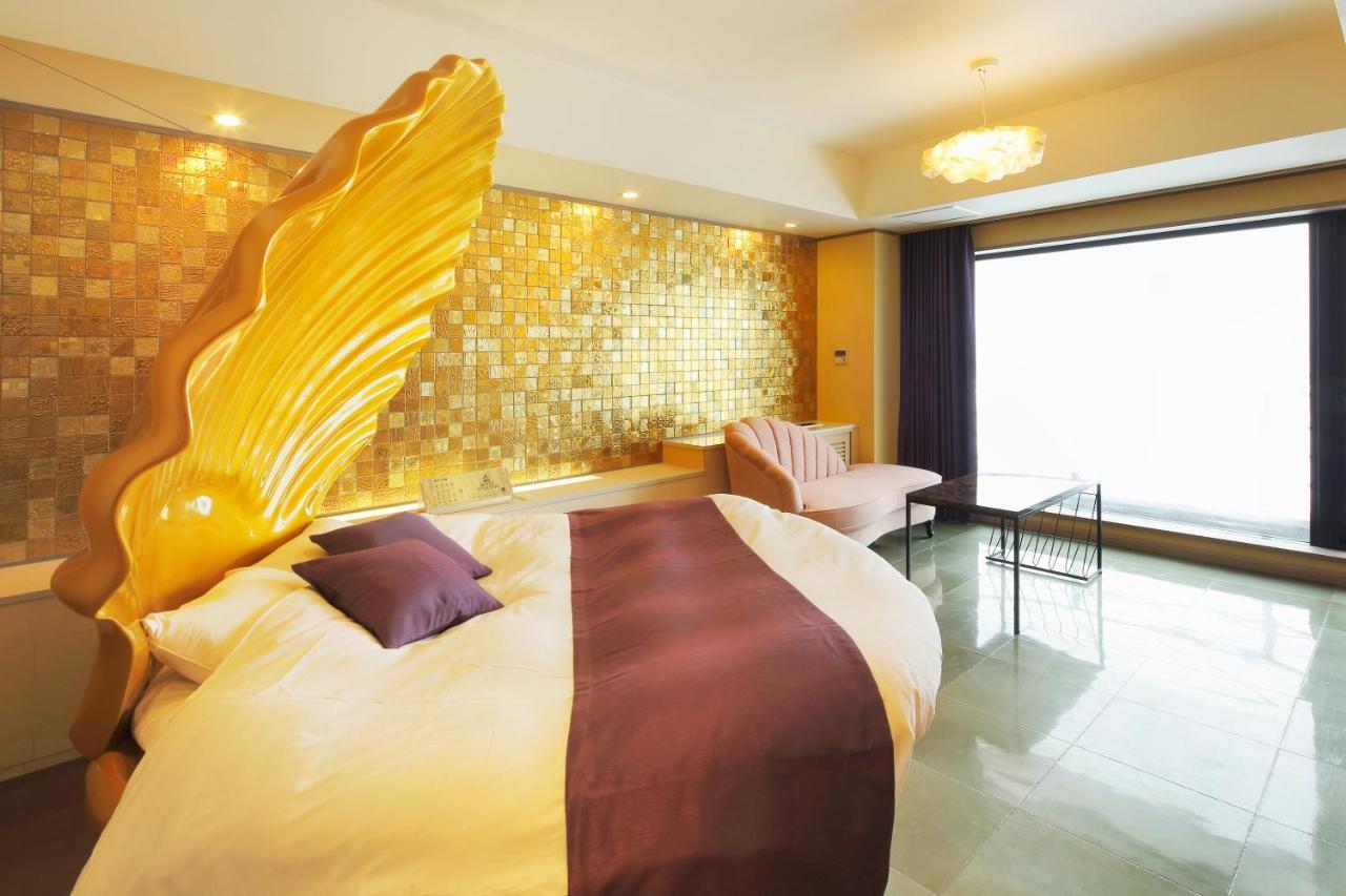 Atlantis (adults Only) Hotel